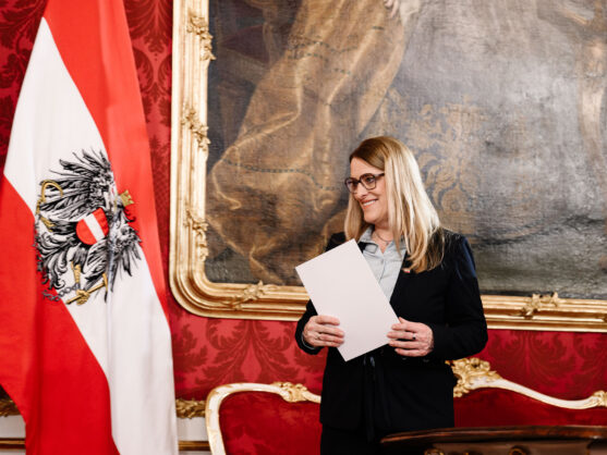 Ulrike Königsberger-Ludwig bei der Angelobung.