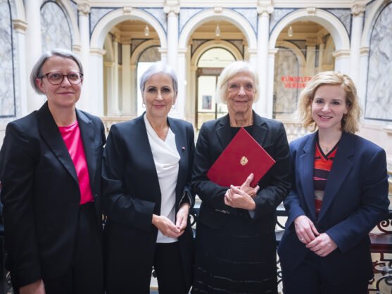 Auszeichnung für Käthe Kratz